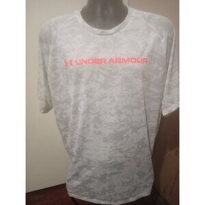 Under Armour, White+Grey Camo Loose Fit HeatGear Short Sleeve. Size 2XL T-Shirt